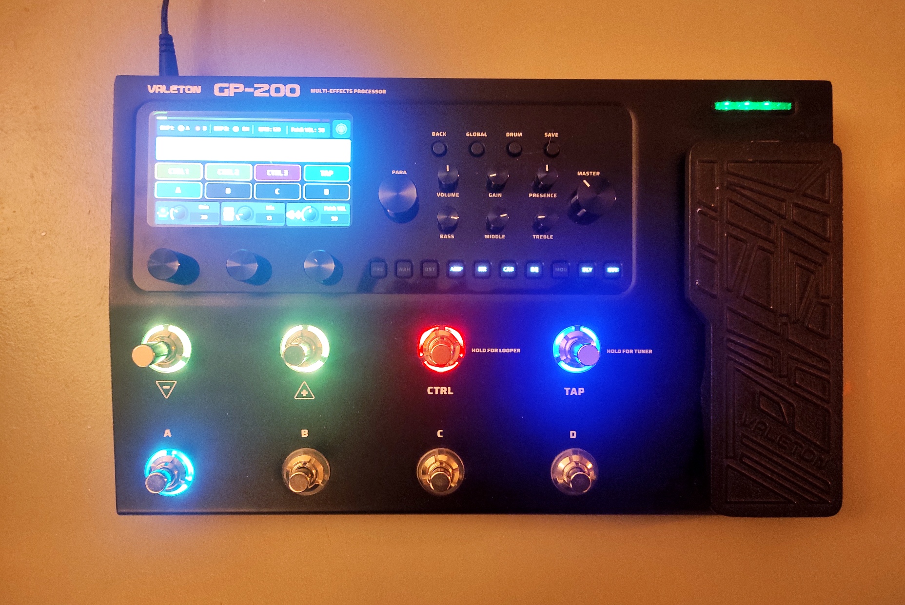 Vends multi effet simulateur Valeton GP200