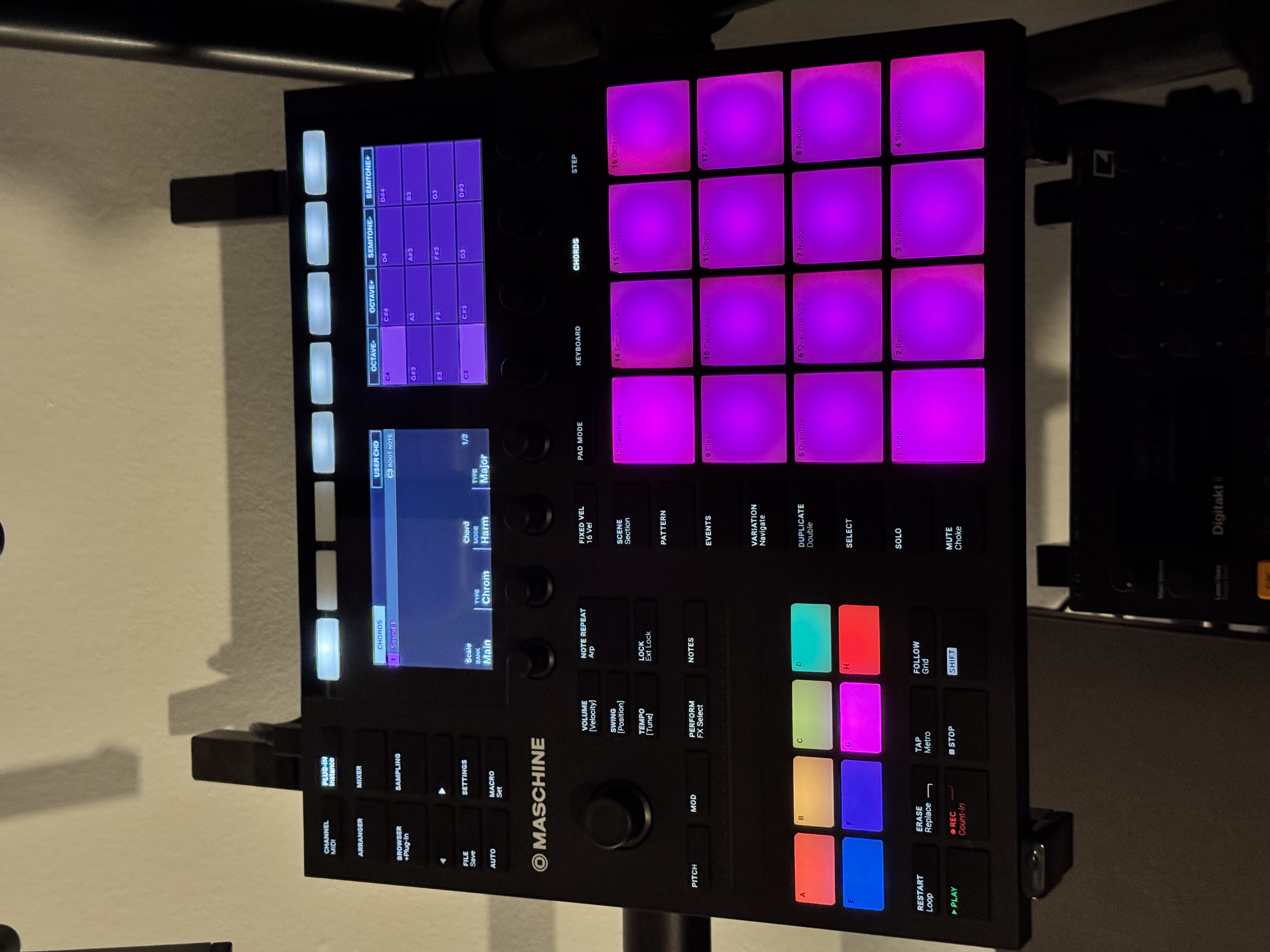 Native Instruments - Maschine Mk3 incl. Transfert de license