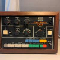 Roland CR-68 avec Tubbutec uniPulse MIDI