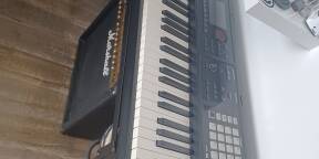 Vends Roland FA08