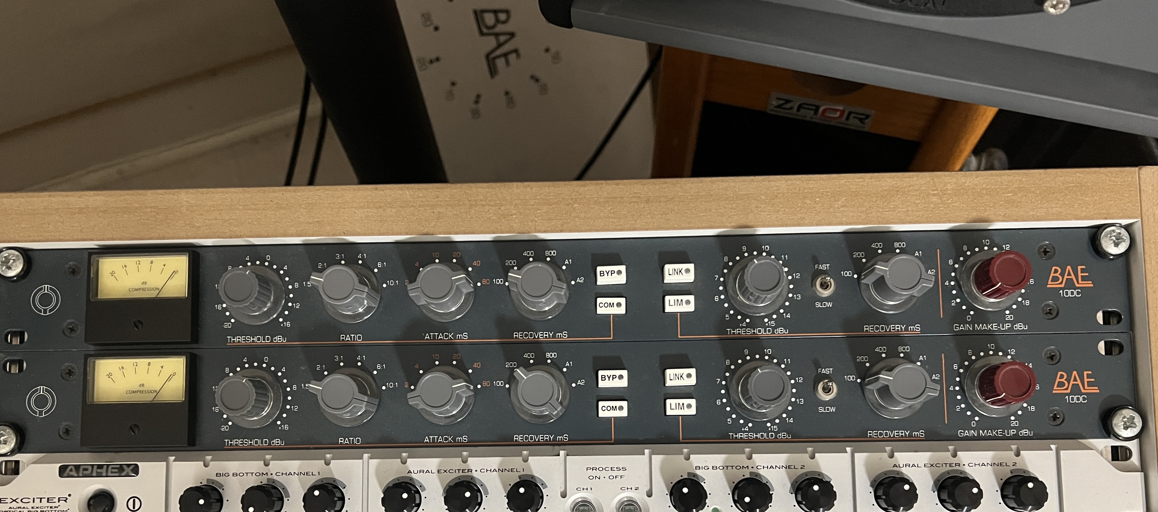 Vends paire de BAE 10DC avec alimentation Neuf !