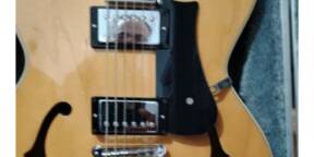 Guitare électrique squier série 24 Starfire. Rare état original comme neuf