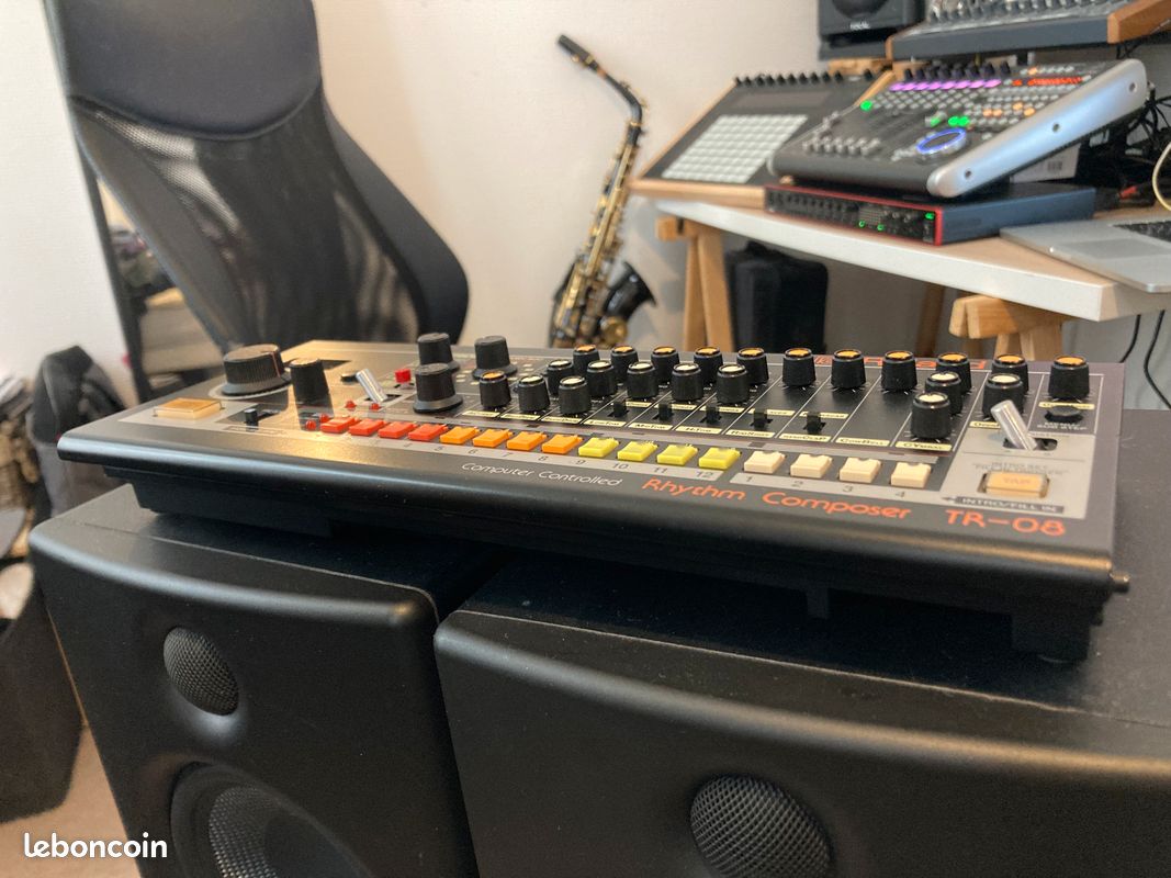 TR-08 (Roland boutique)