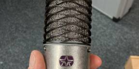 Vends Micro Aston Origin