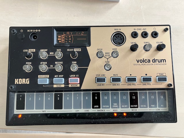 lot Volca drum et livre Expert Guide
