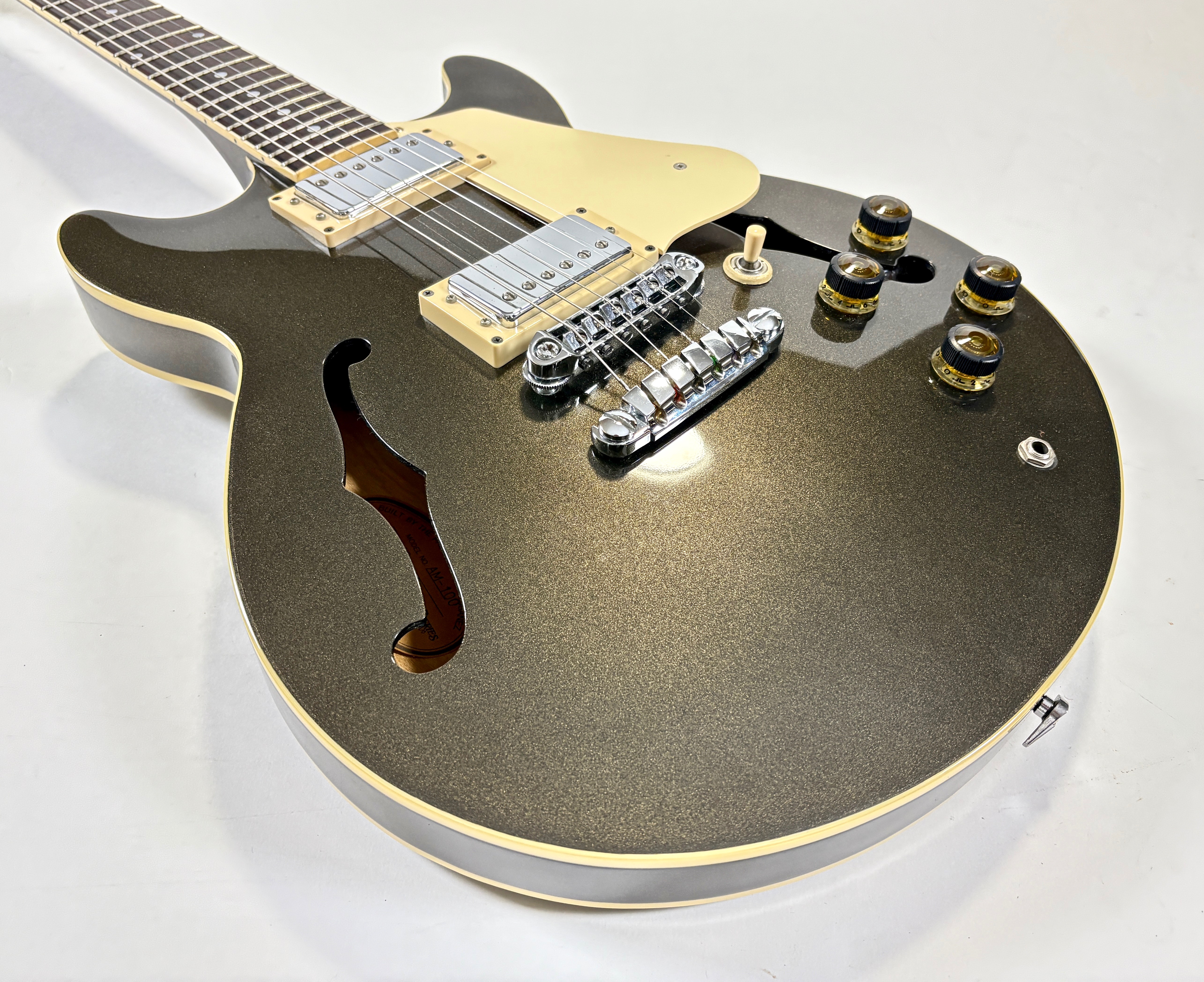 Ibanez AM100 (74321)