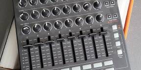 Novation Lauch Control XL (Mk1) - Comme neuf !