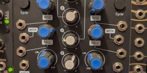 Vends Make Noise Maths – très bon état – 2 panels (Grayscale black & original) - Frais de port inclus