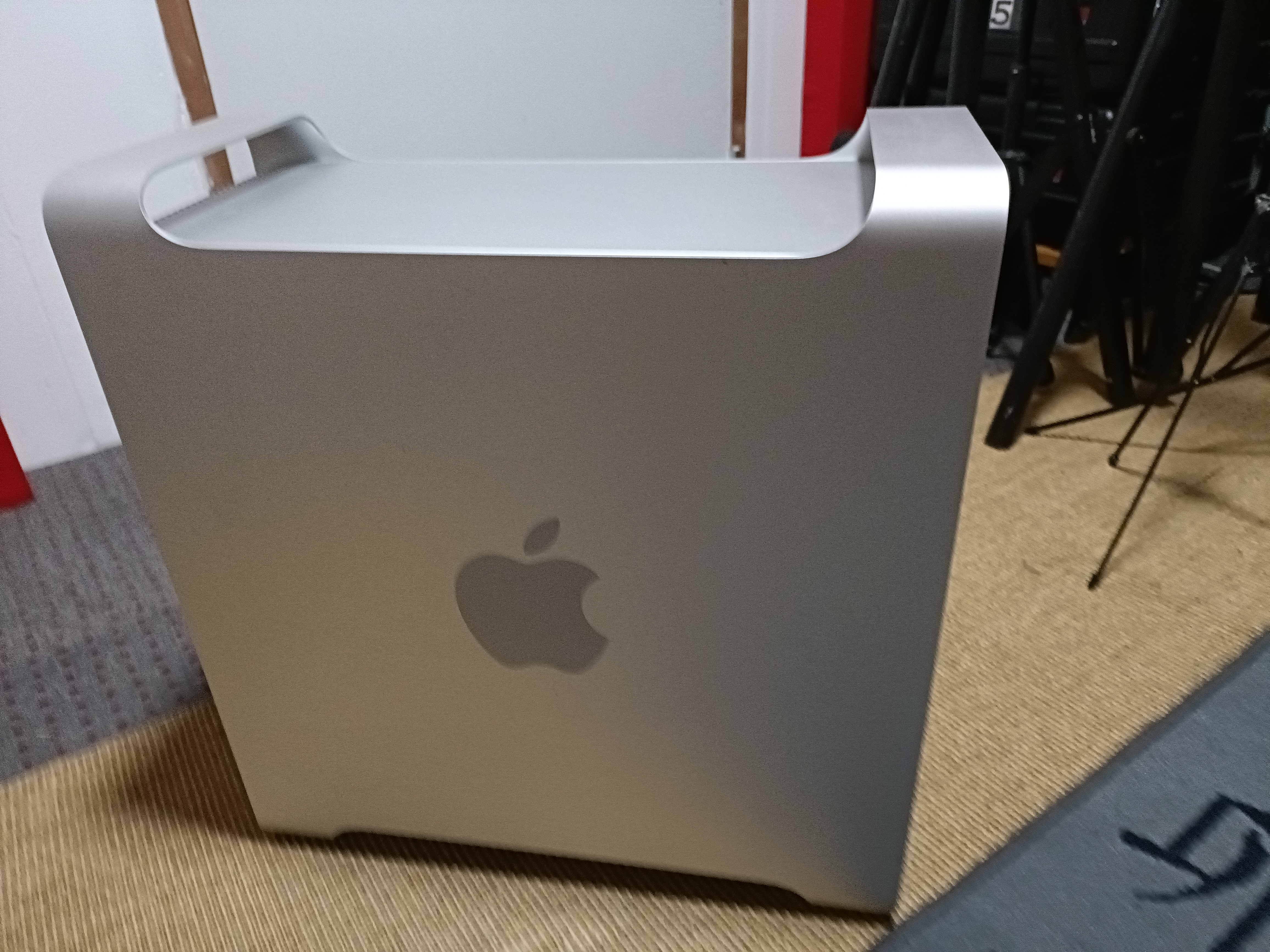 Mac 5.1 Side