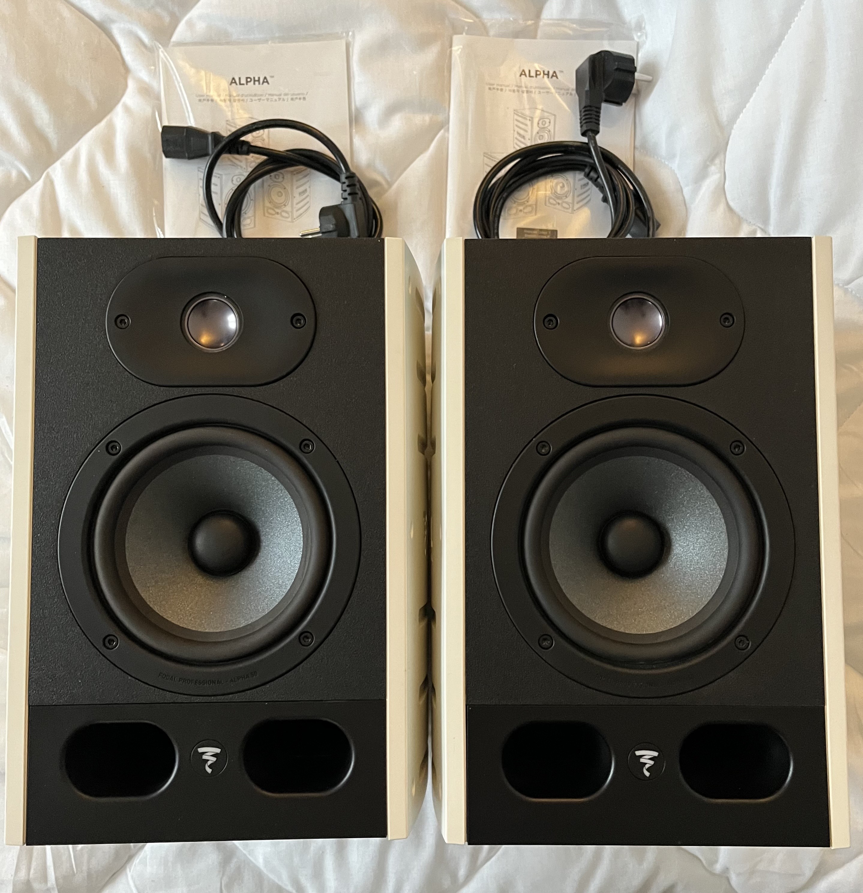 VENDS Focal Alpha 50 White édition limited (la paire)