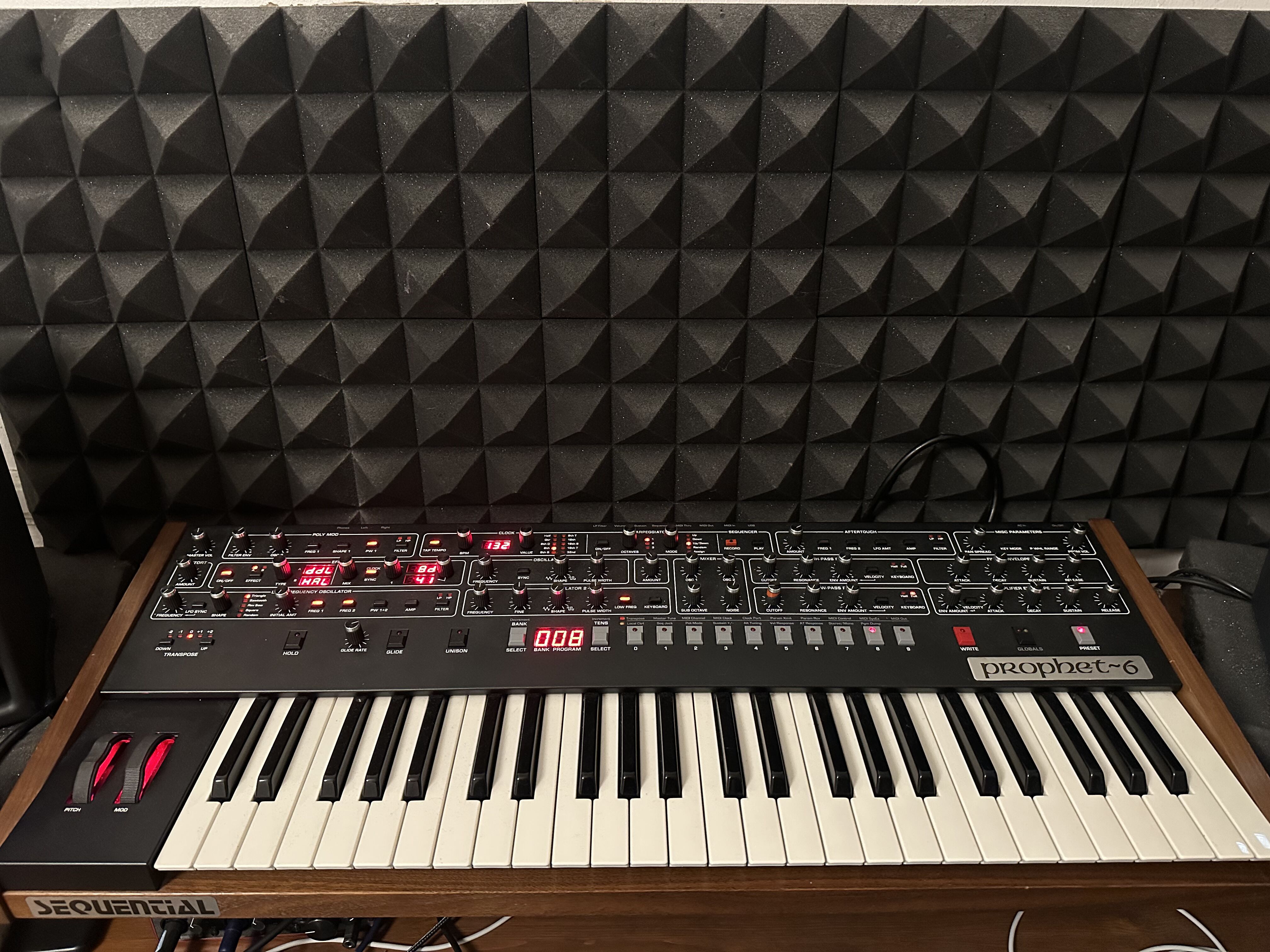 Vend Sequential Prophet 6 