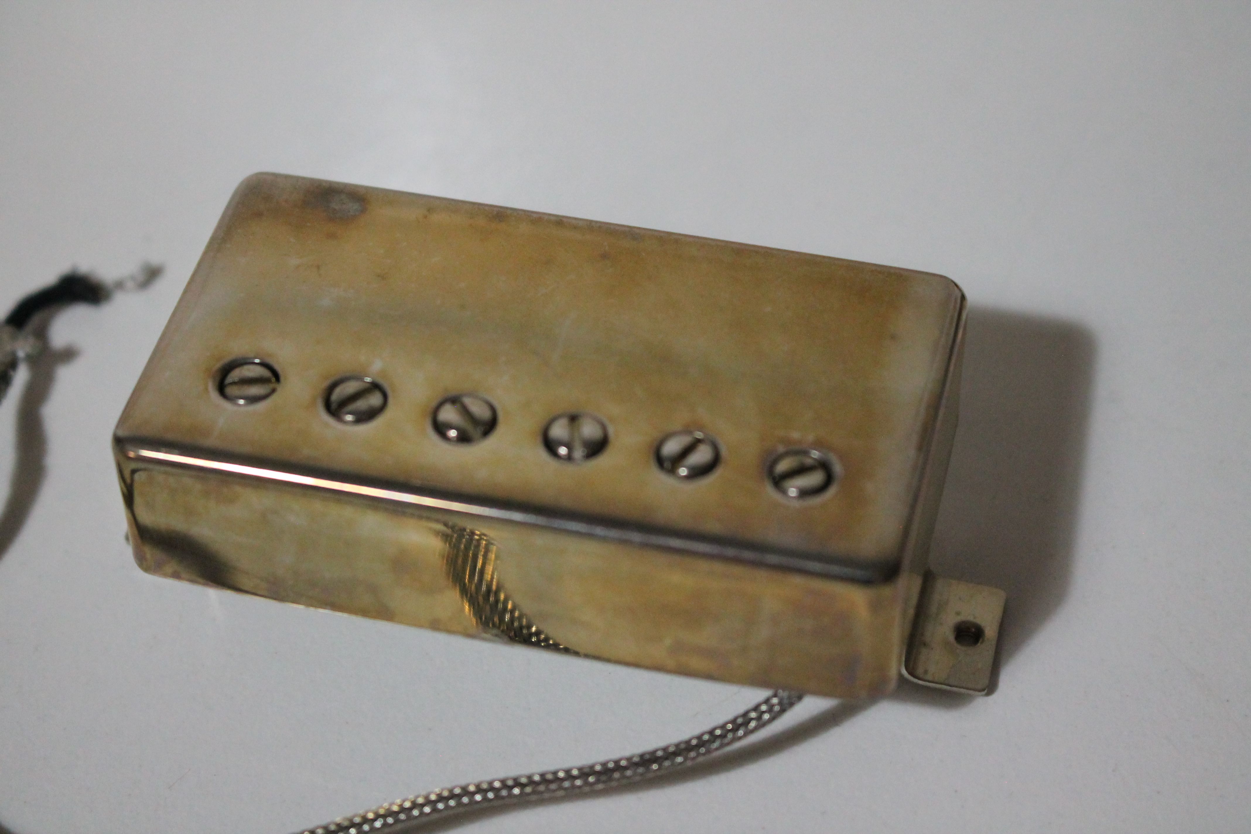 Gibson Custombucker Bridge