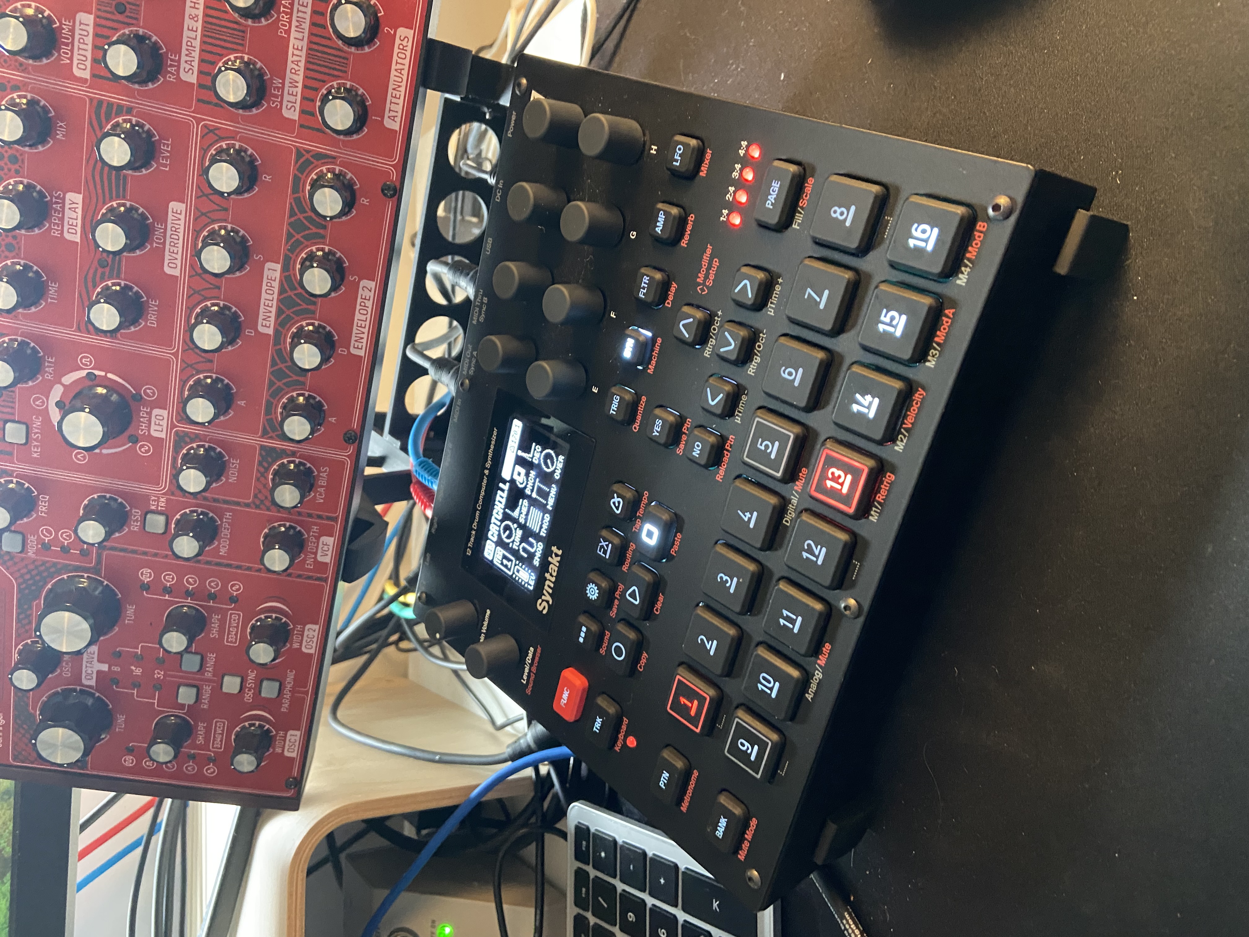 Elektron Syntakt + Decksaver