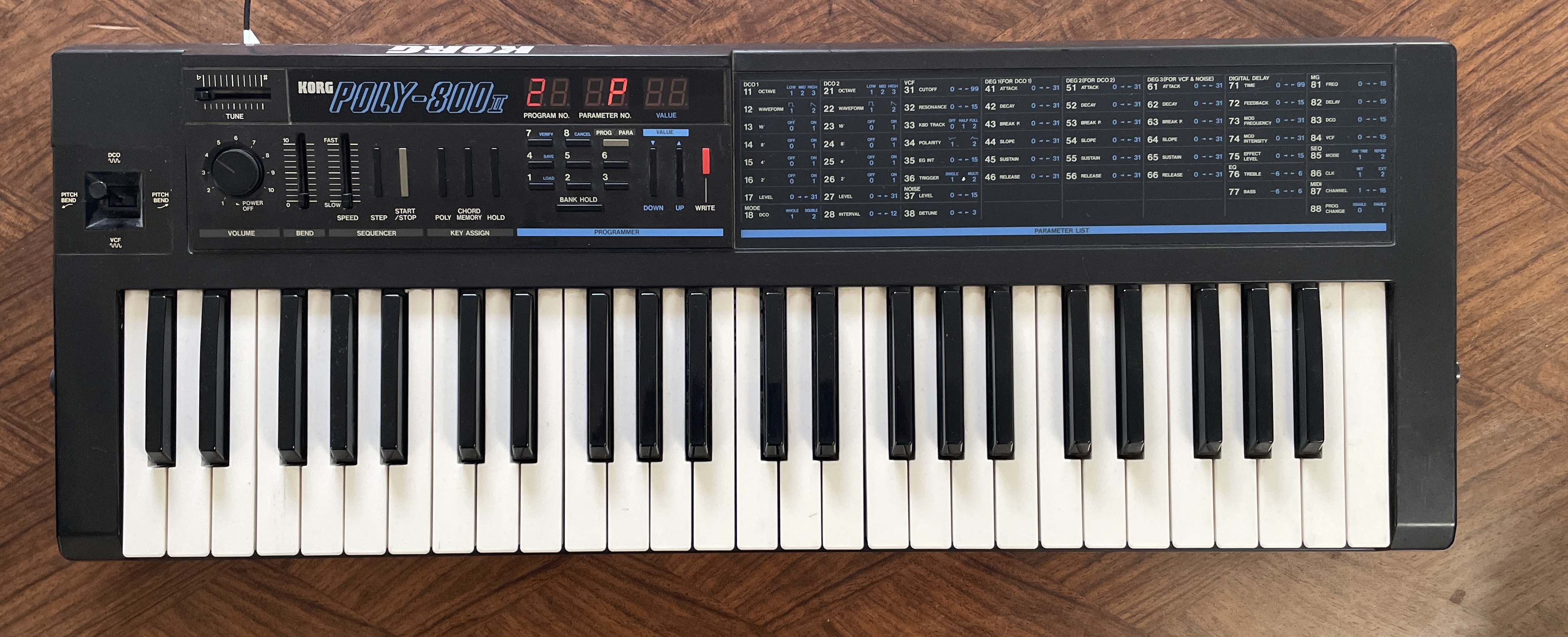 Korg Poly 800 mk2 + Mods (à installer)