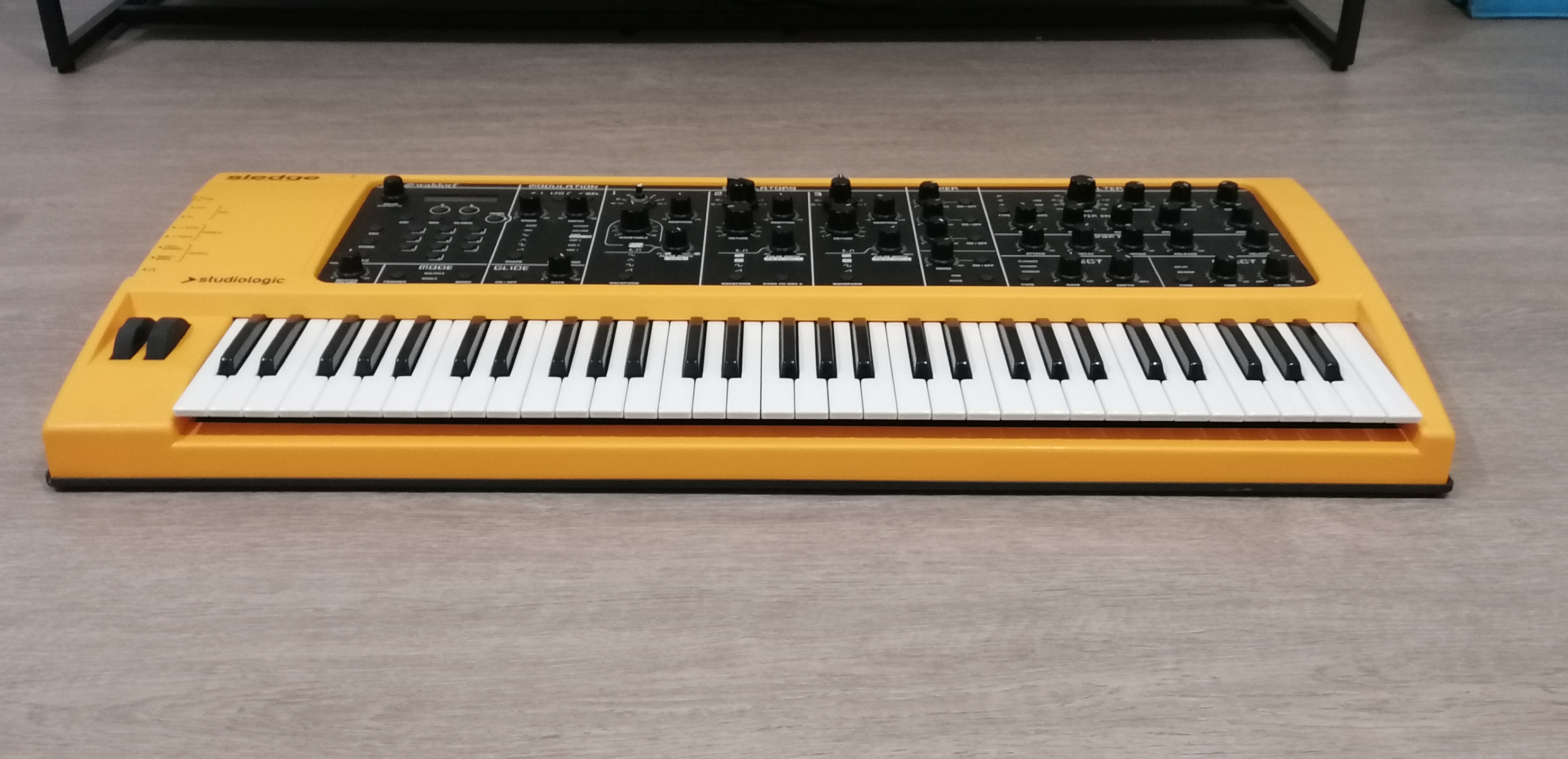 Studiologic Sledge V2