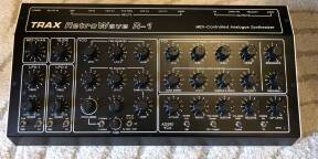 Vends Retrowave R-1 (Trax Controls ) - Rare - TBE