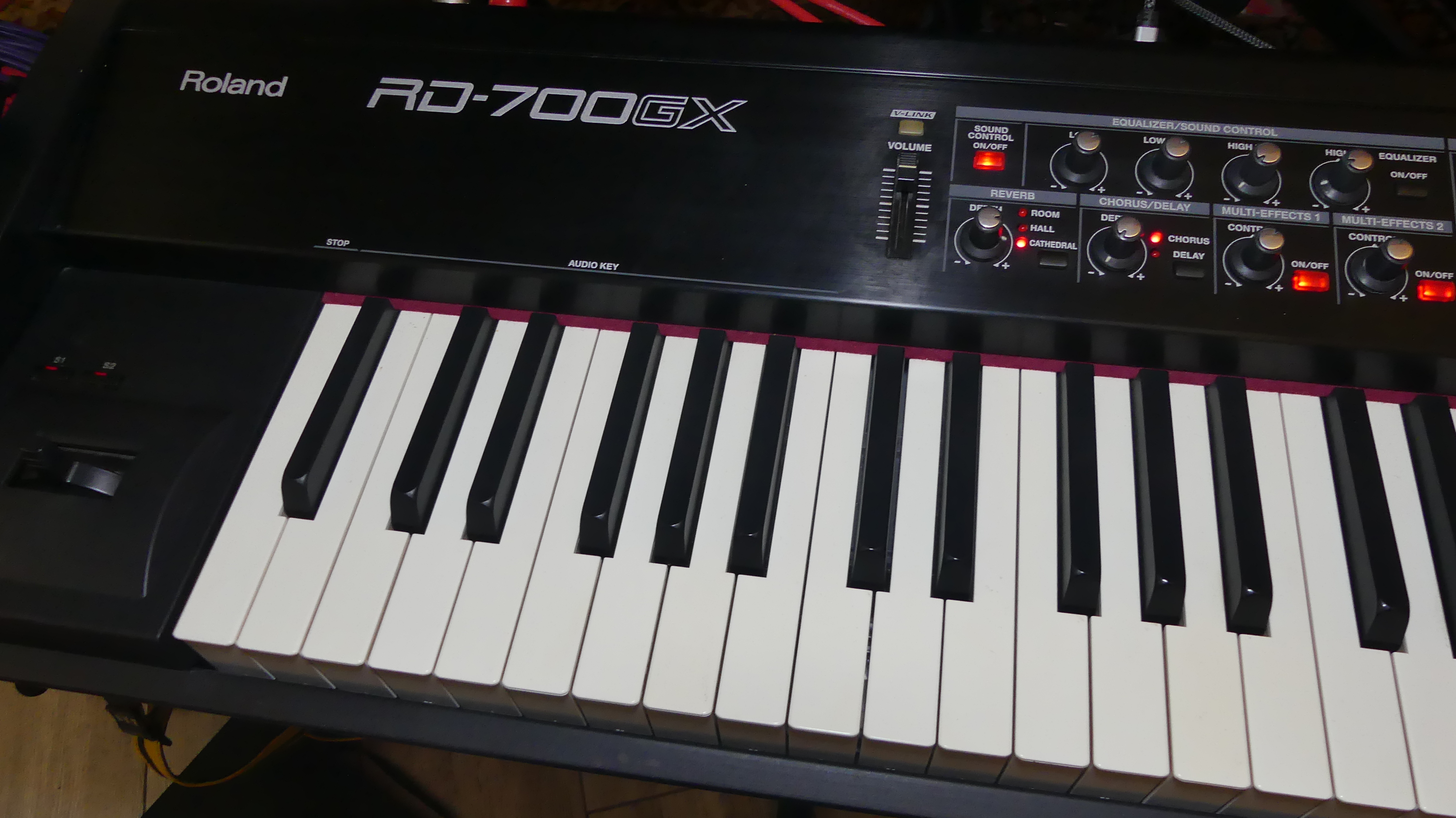 Vends piano Roland RD700 GX