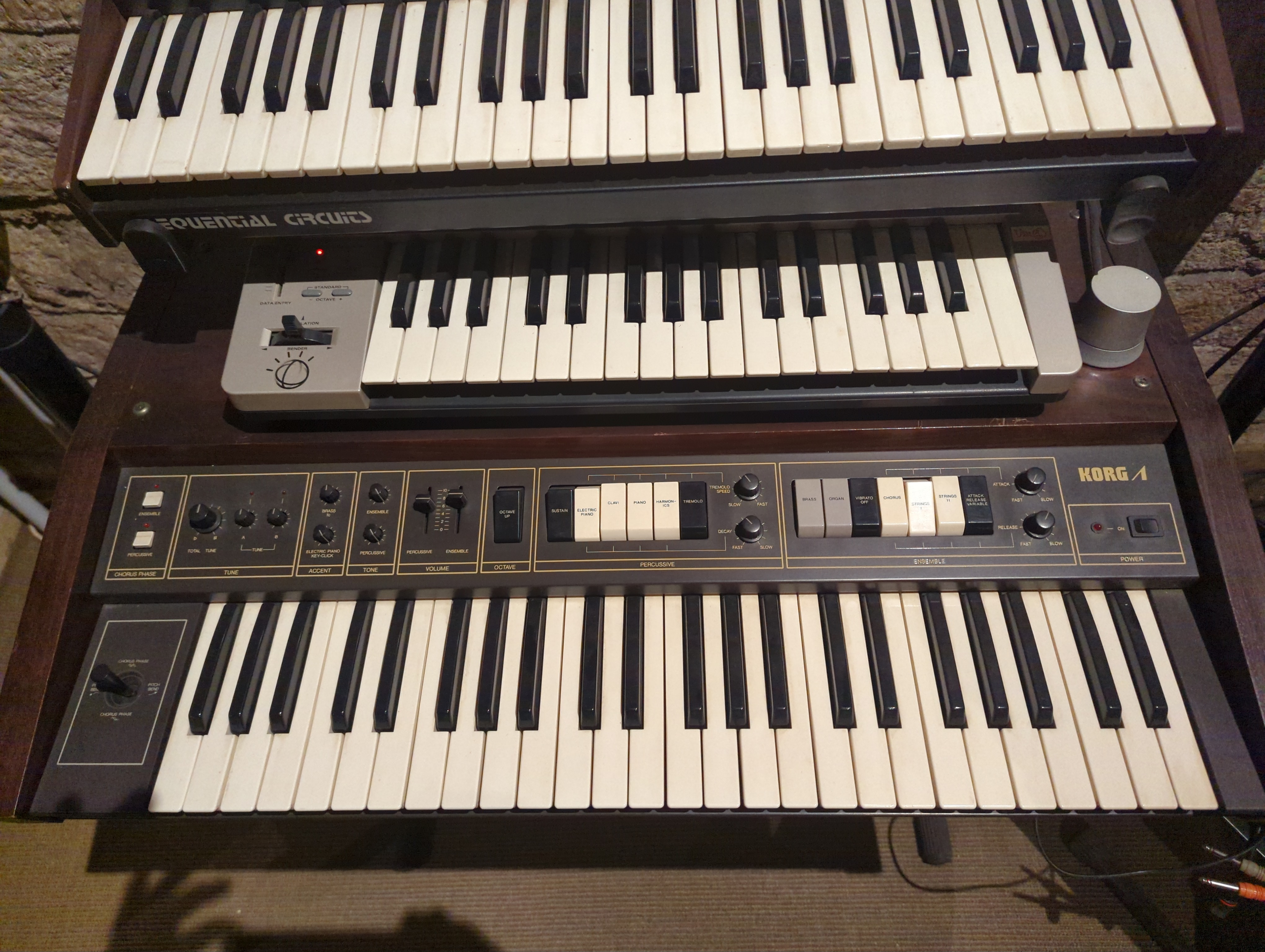 Synthétiseur Korg Lambda 