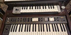 Synthétiseur Korg Lambda