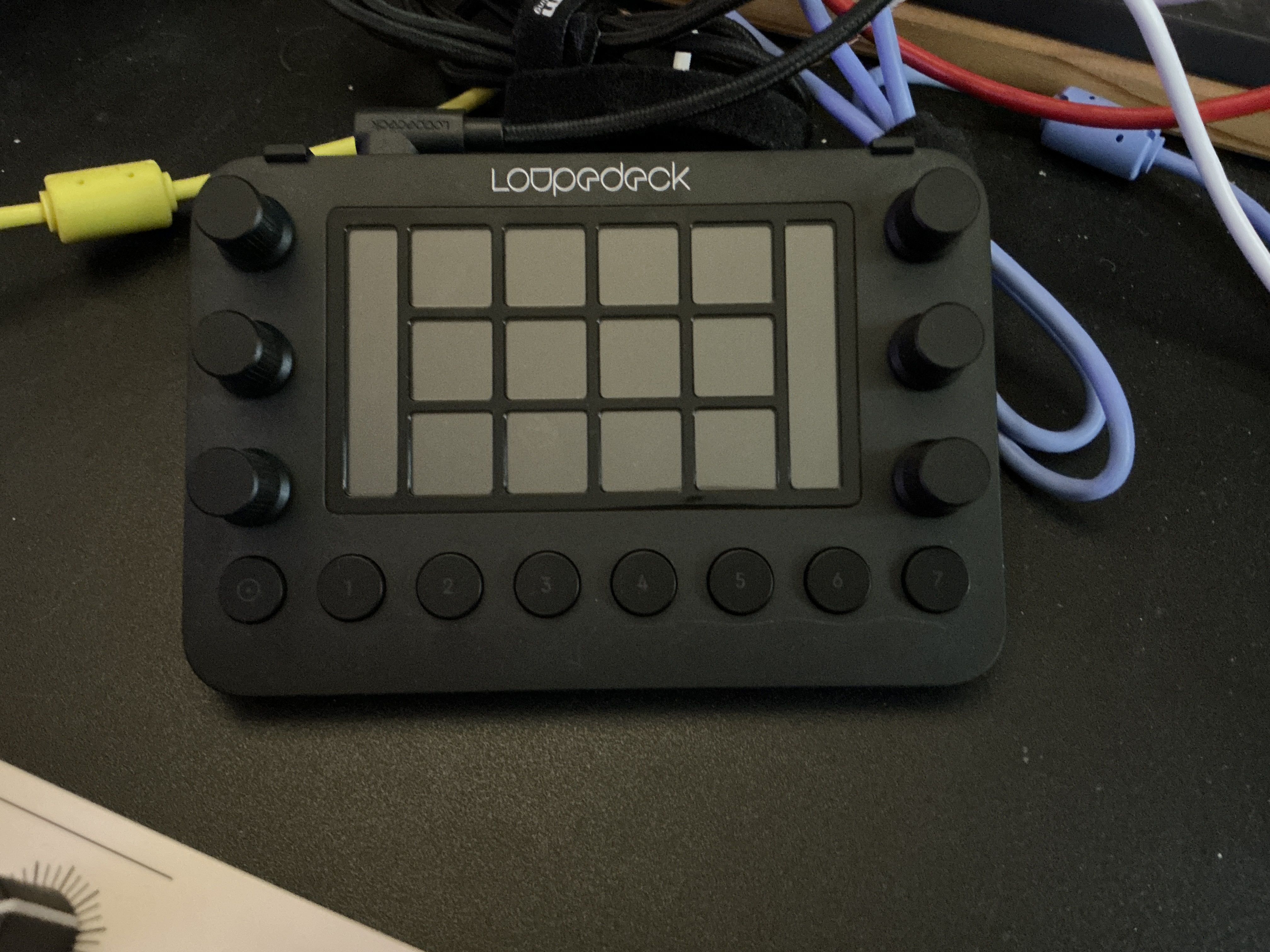 Contrôleur multitâche Loupedeck Live en parfait état