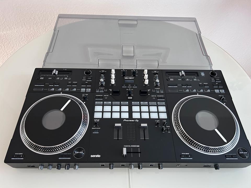 Pioneer DJ DDJ REV 7 + Decksaver