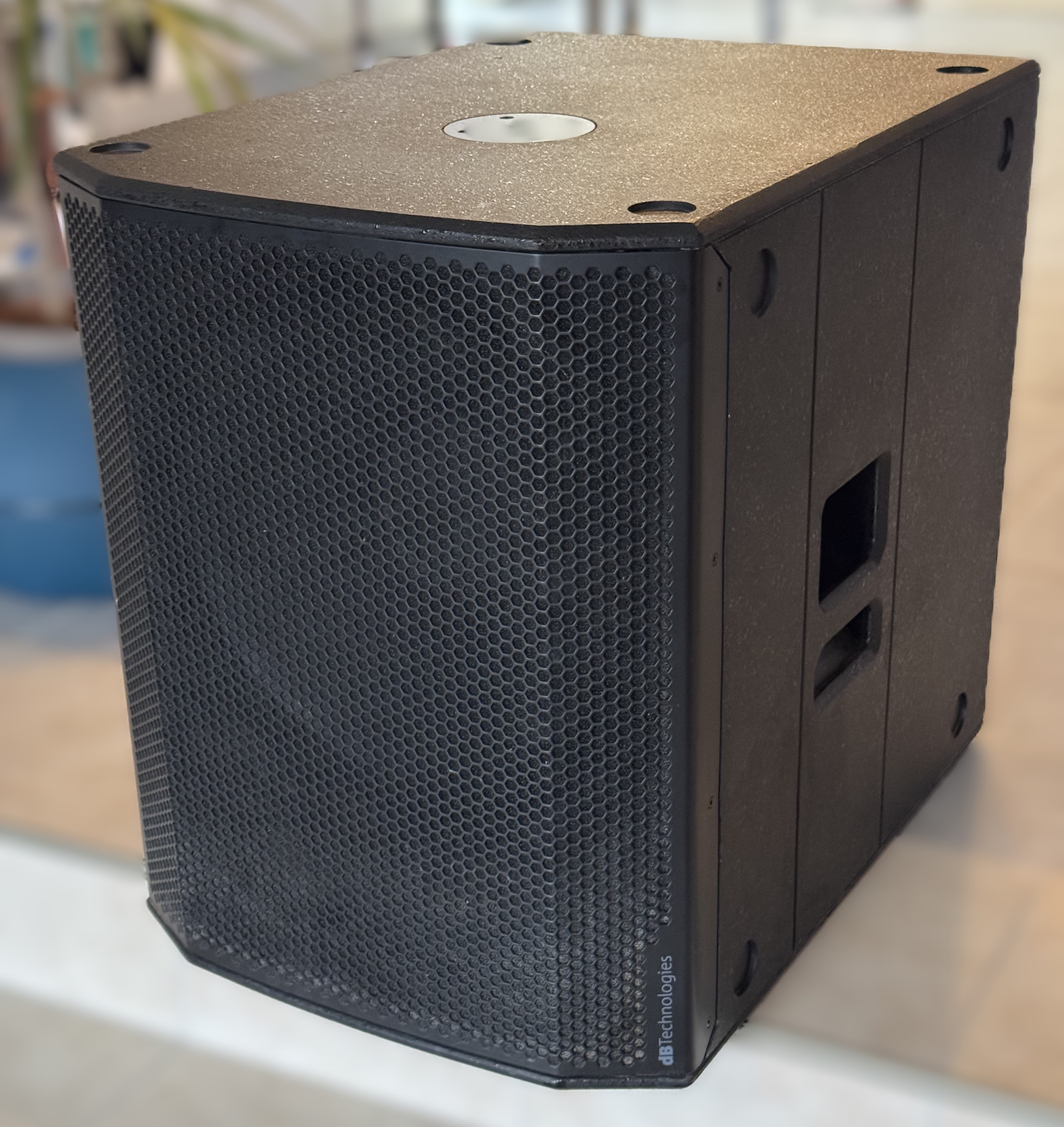 dB Technologies SUB 618