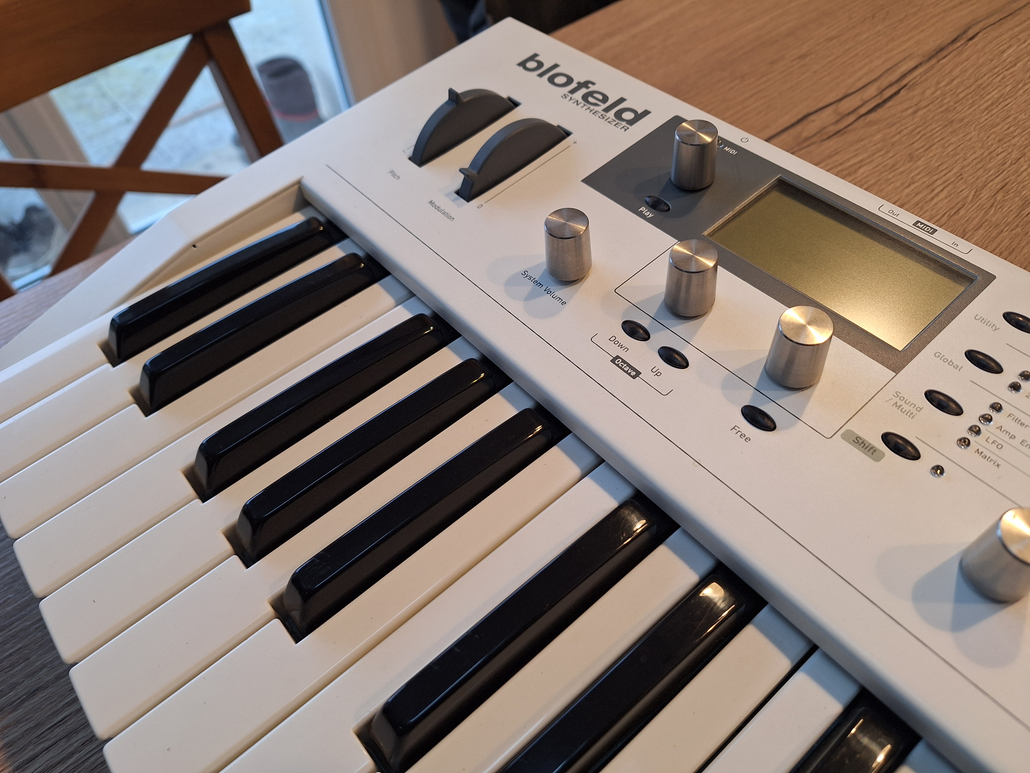 Waldorf Blofeld Keyboard (164)