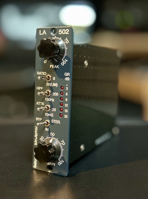 Sound Skulptor LA502