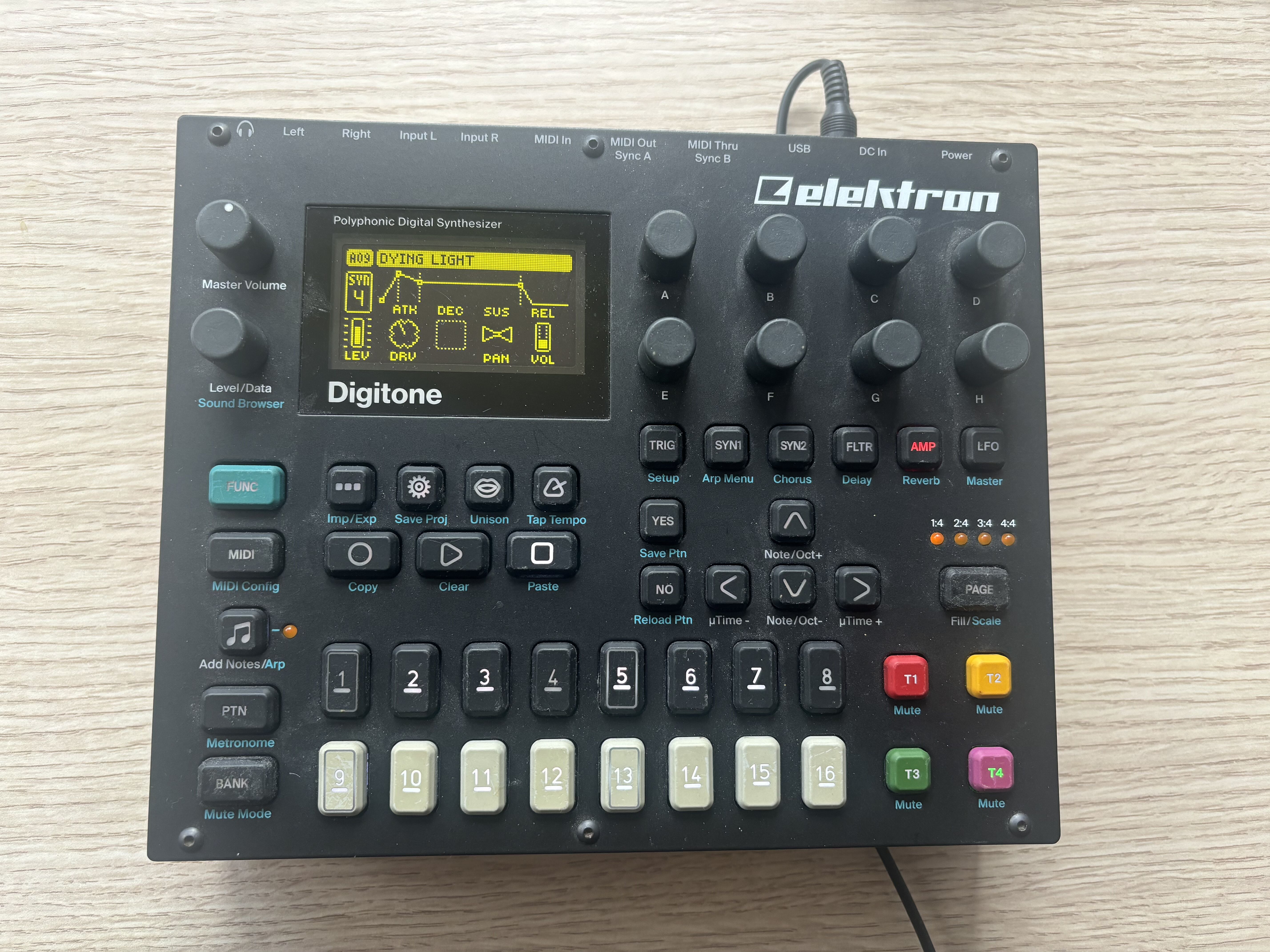 Vend Digitone de Elektron