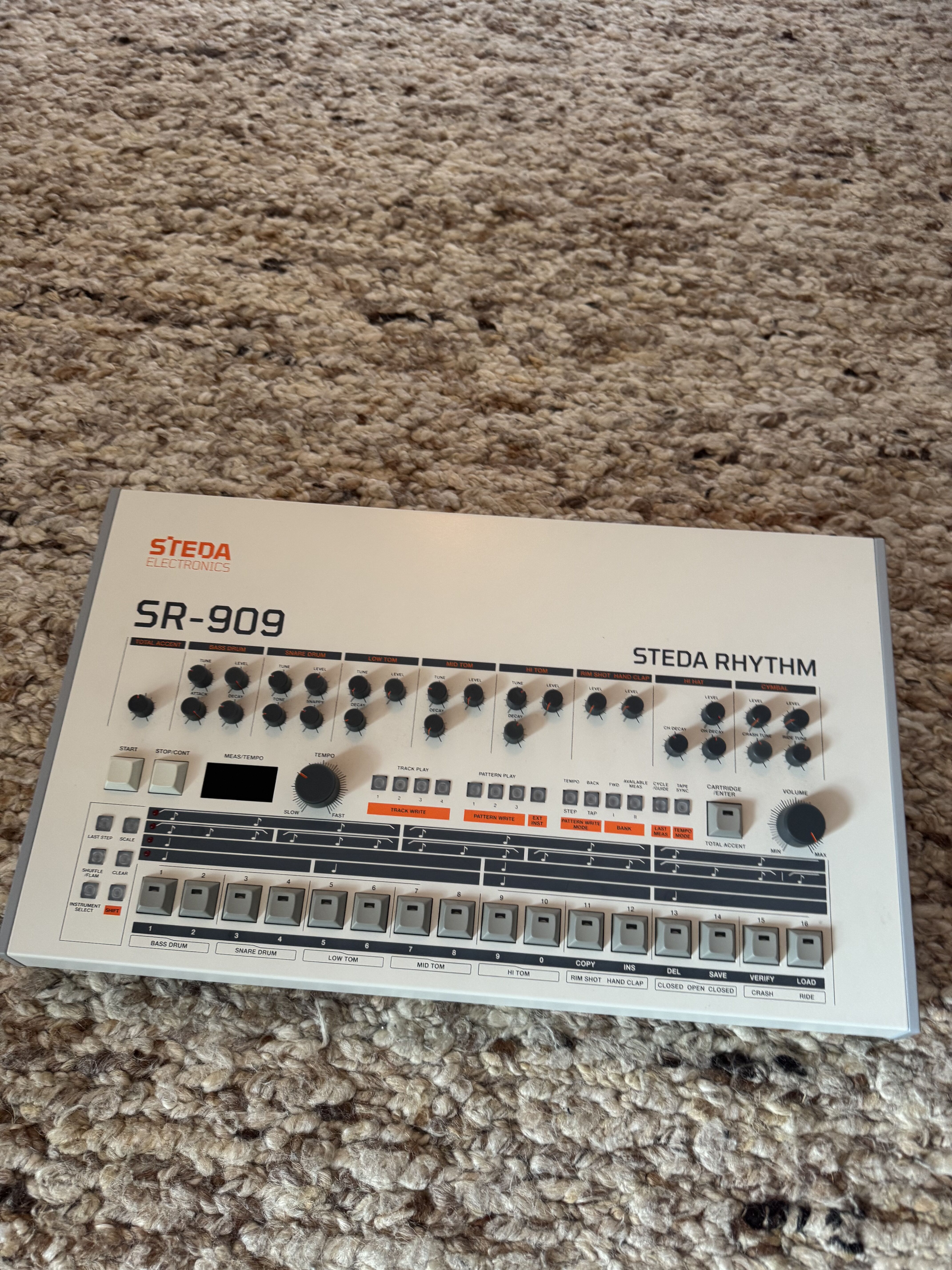 STEDA SR 909