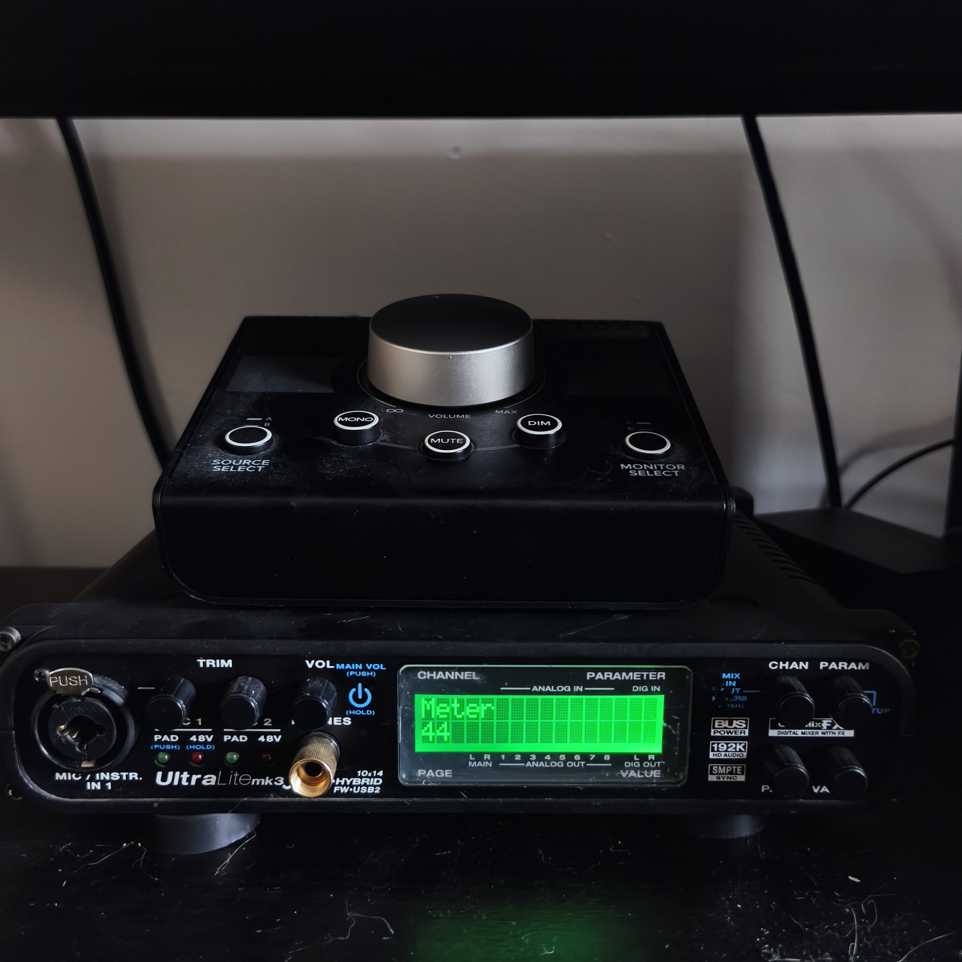 MOTU Ultralite MK3 Hybrid – Interface audio pro (2012, drivers à jour)