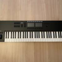 Vends Clavier KOMPLETE KONTROL S61 MK2 Très bon état