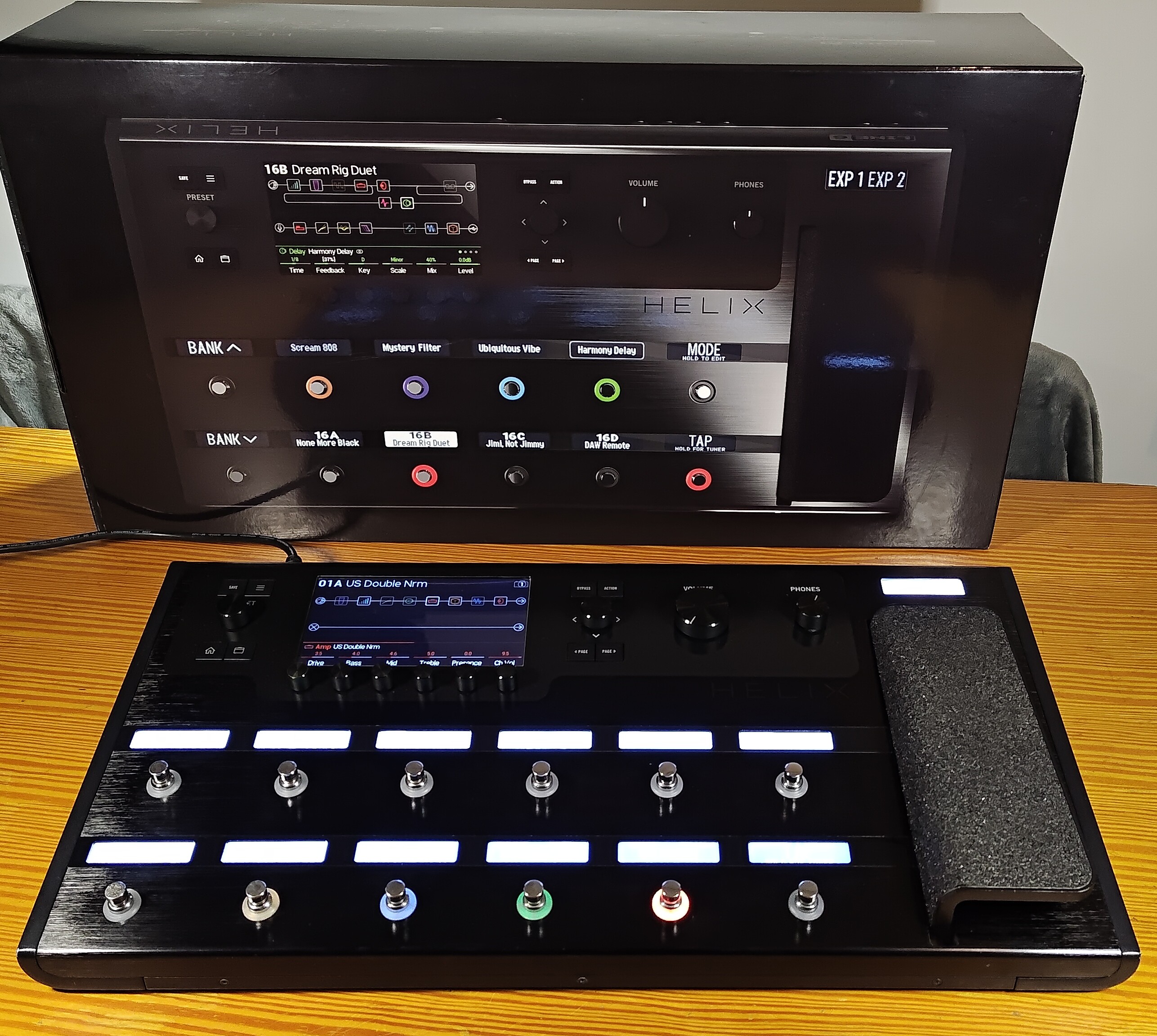 Vends Line 6 Helix Floor