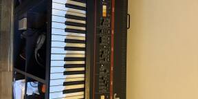 Vends Juno 60 révisé en parfait état