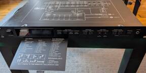 Vends TX81z état quasi neuf