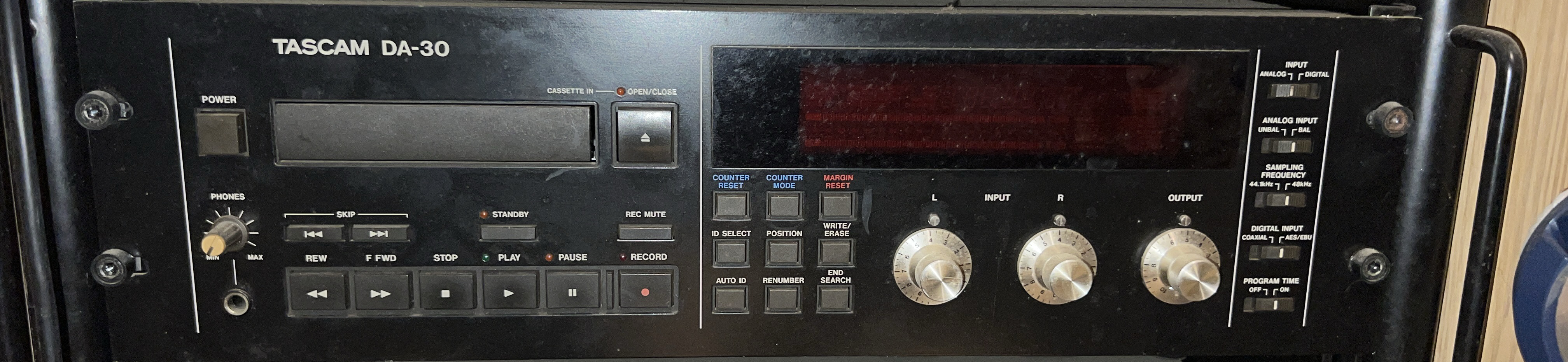 Vends platine DAT Tascam DA-30