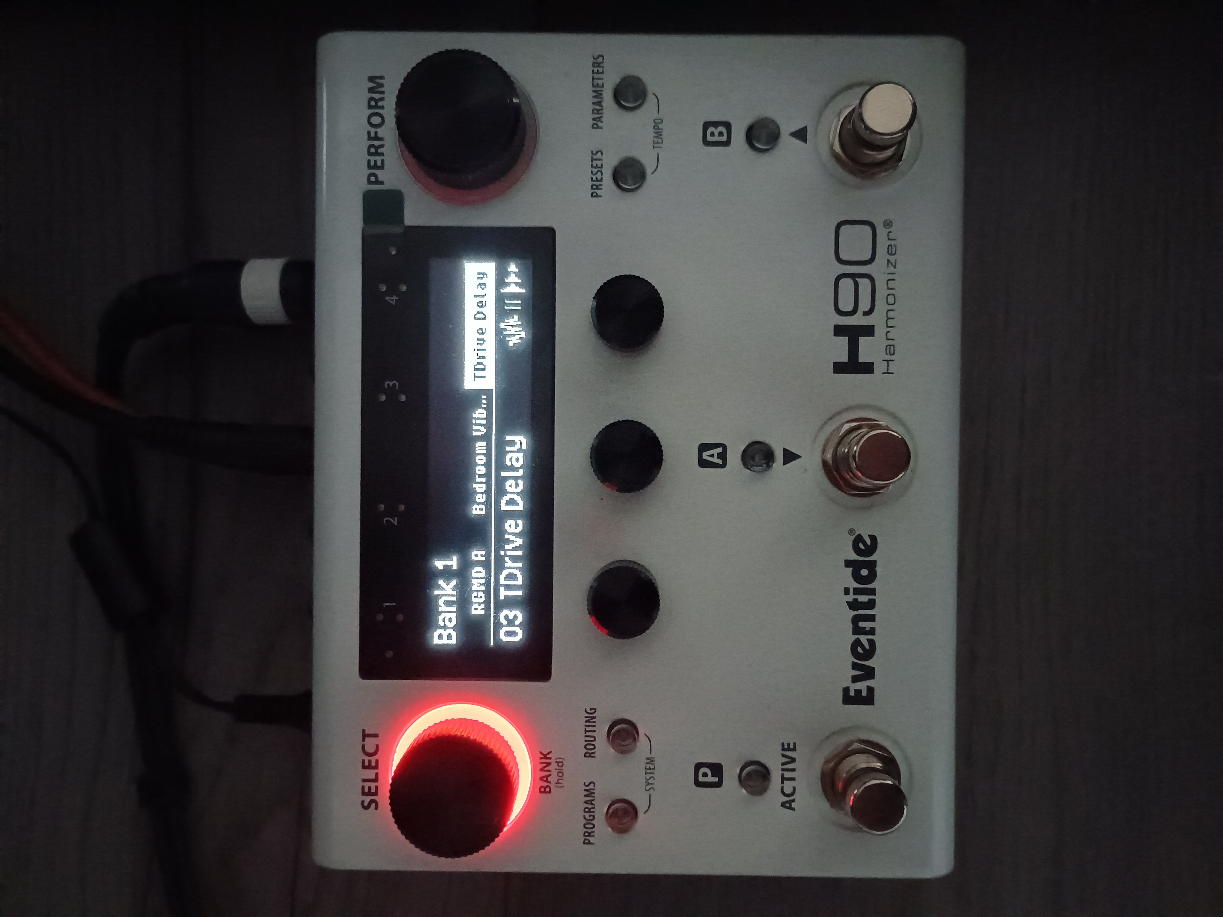 A vendre eventide h90