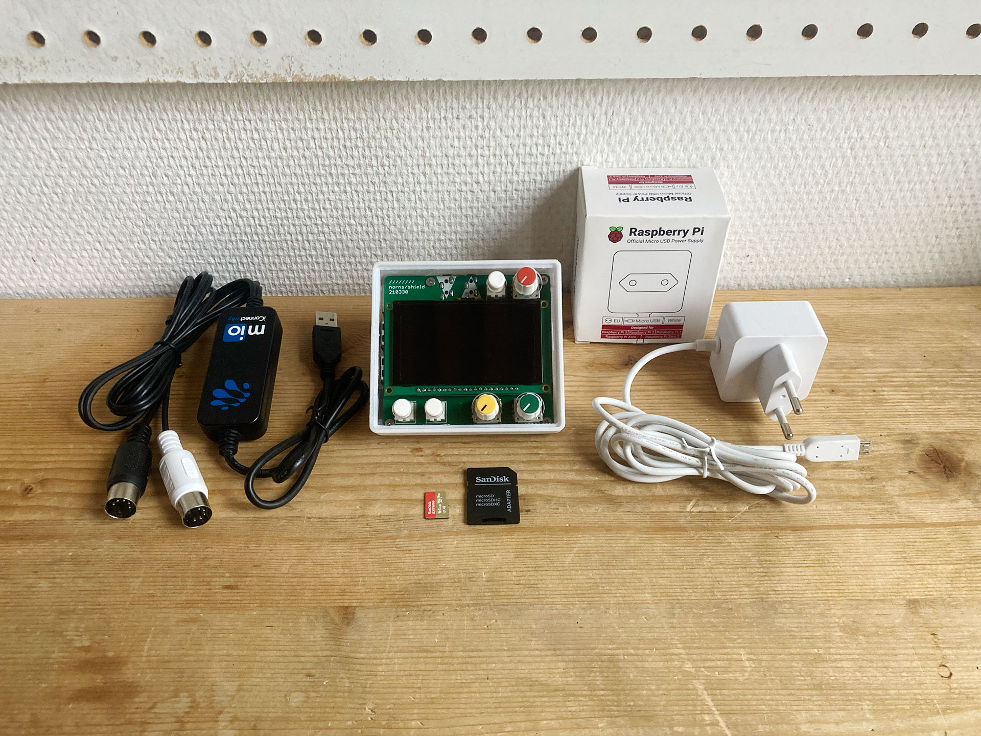 Monome NORNS Shield + iConnectivity MIO XC