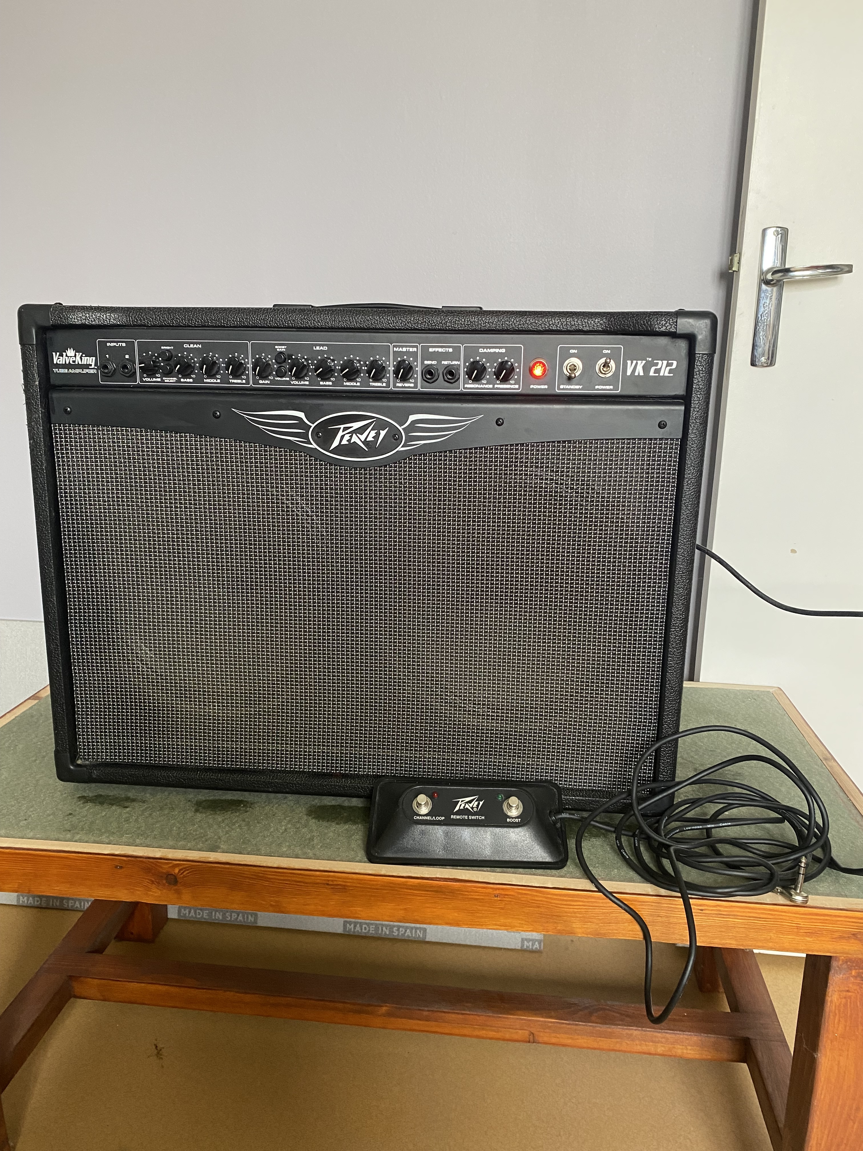 Vend Peavey valveking 212