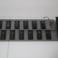 Pédalier midi Roland FC-200