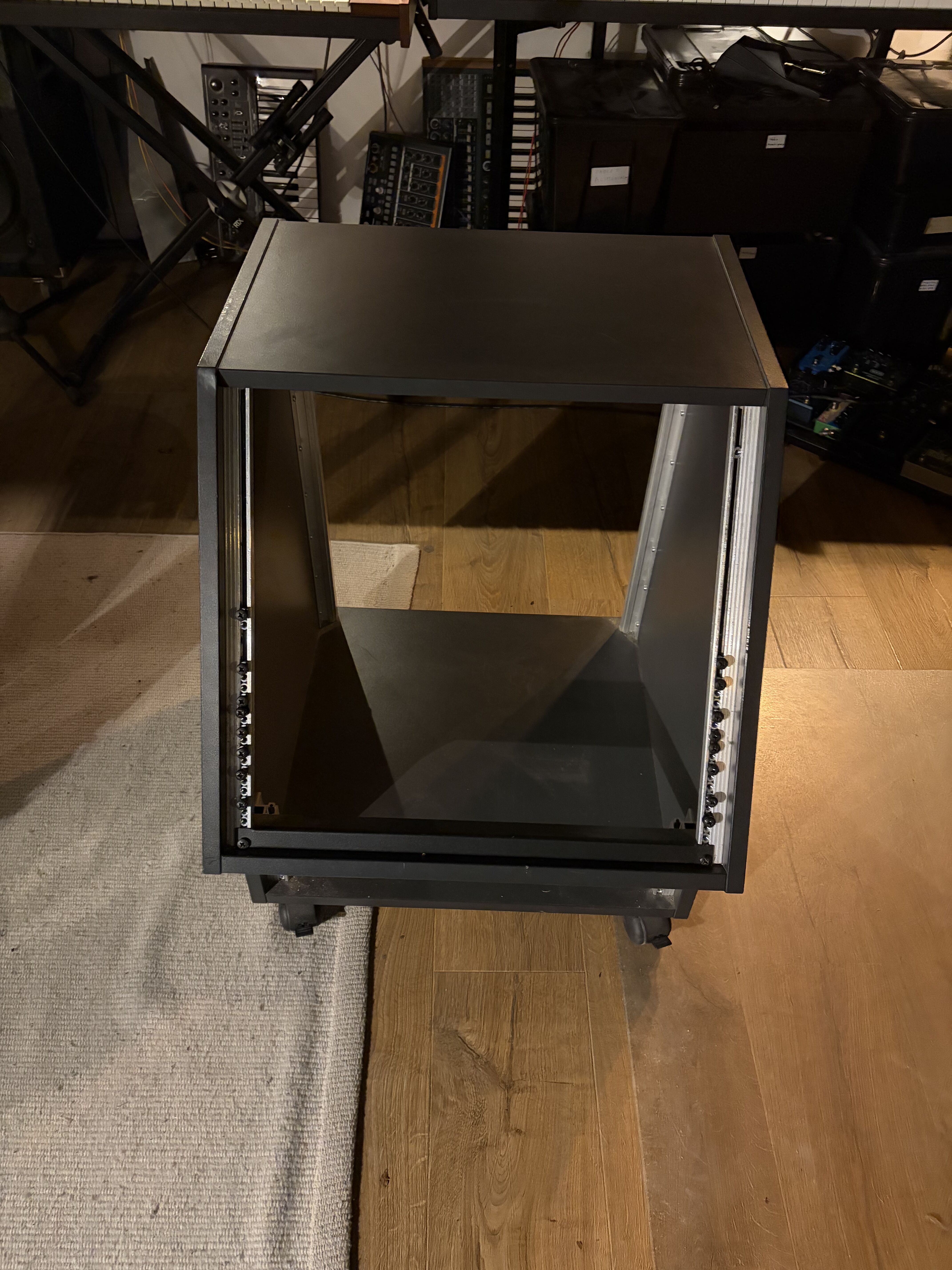 Rack studio à roulettes