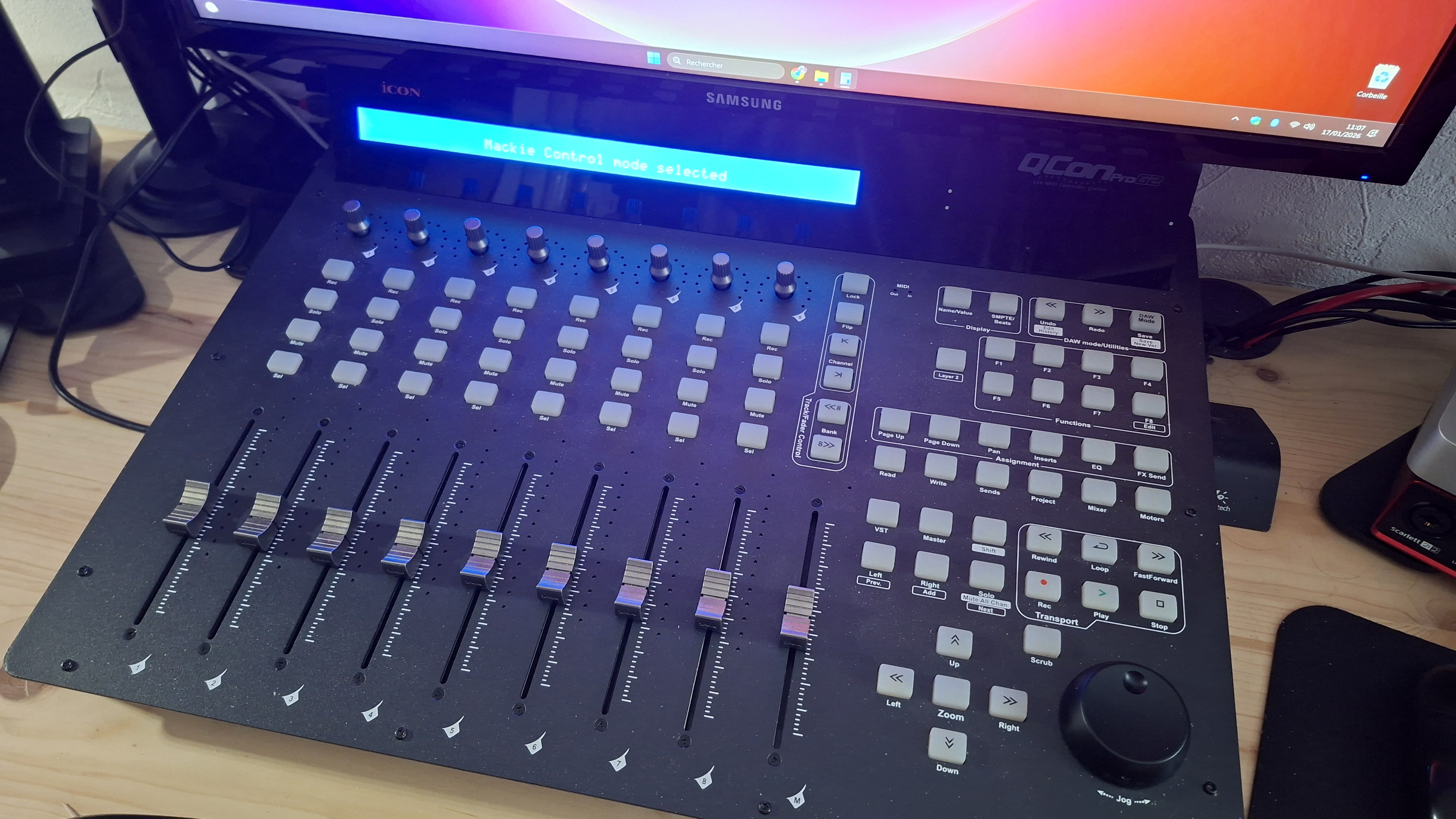 Icon Qcon Pro G2 comme neuf - avec housse de protection