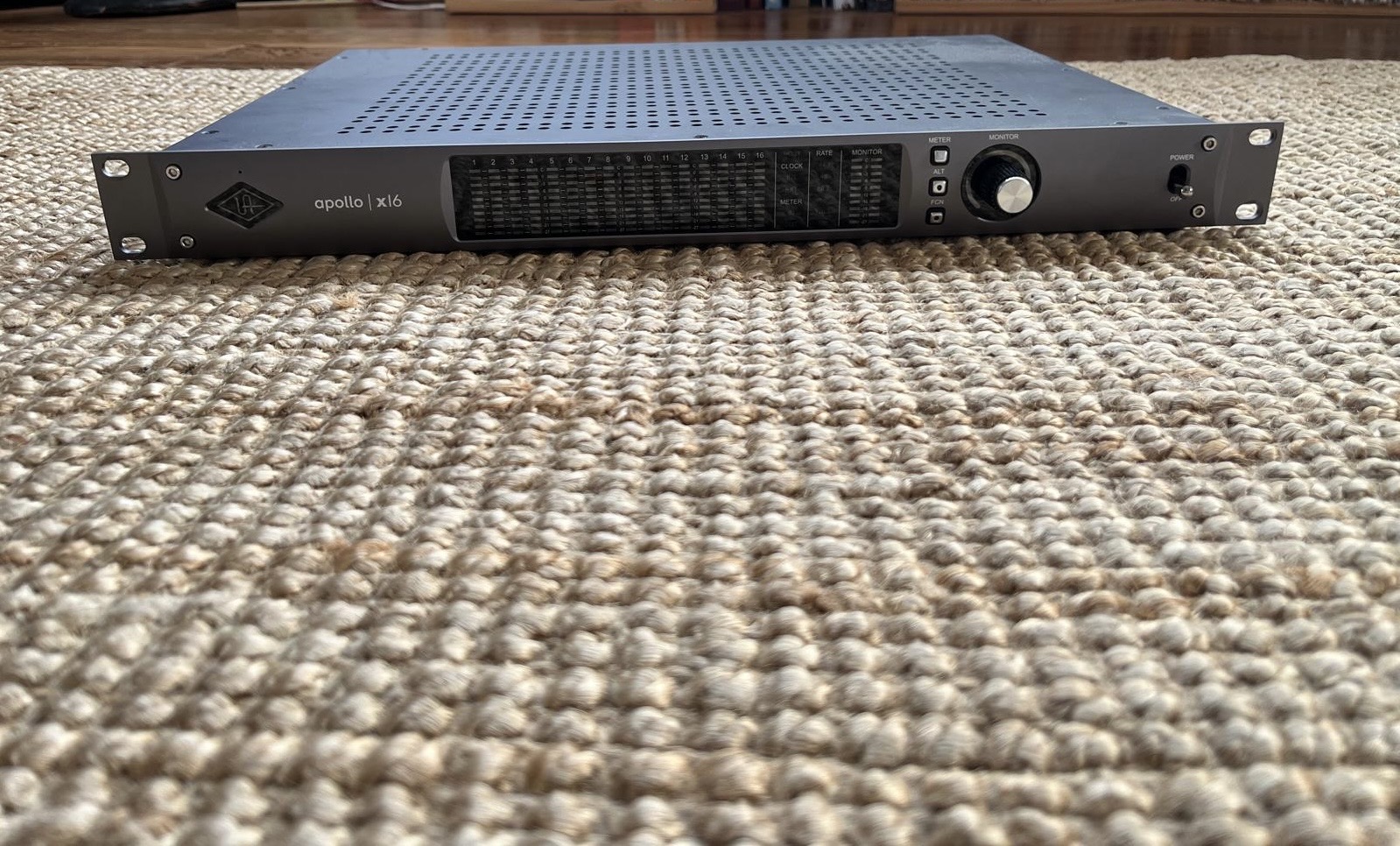 Vend Universal Audio Apollo x16