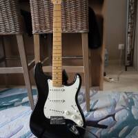 Je vends une Fender Stratocaster California Corona de 2000