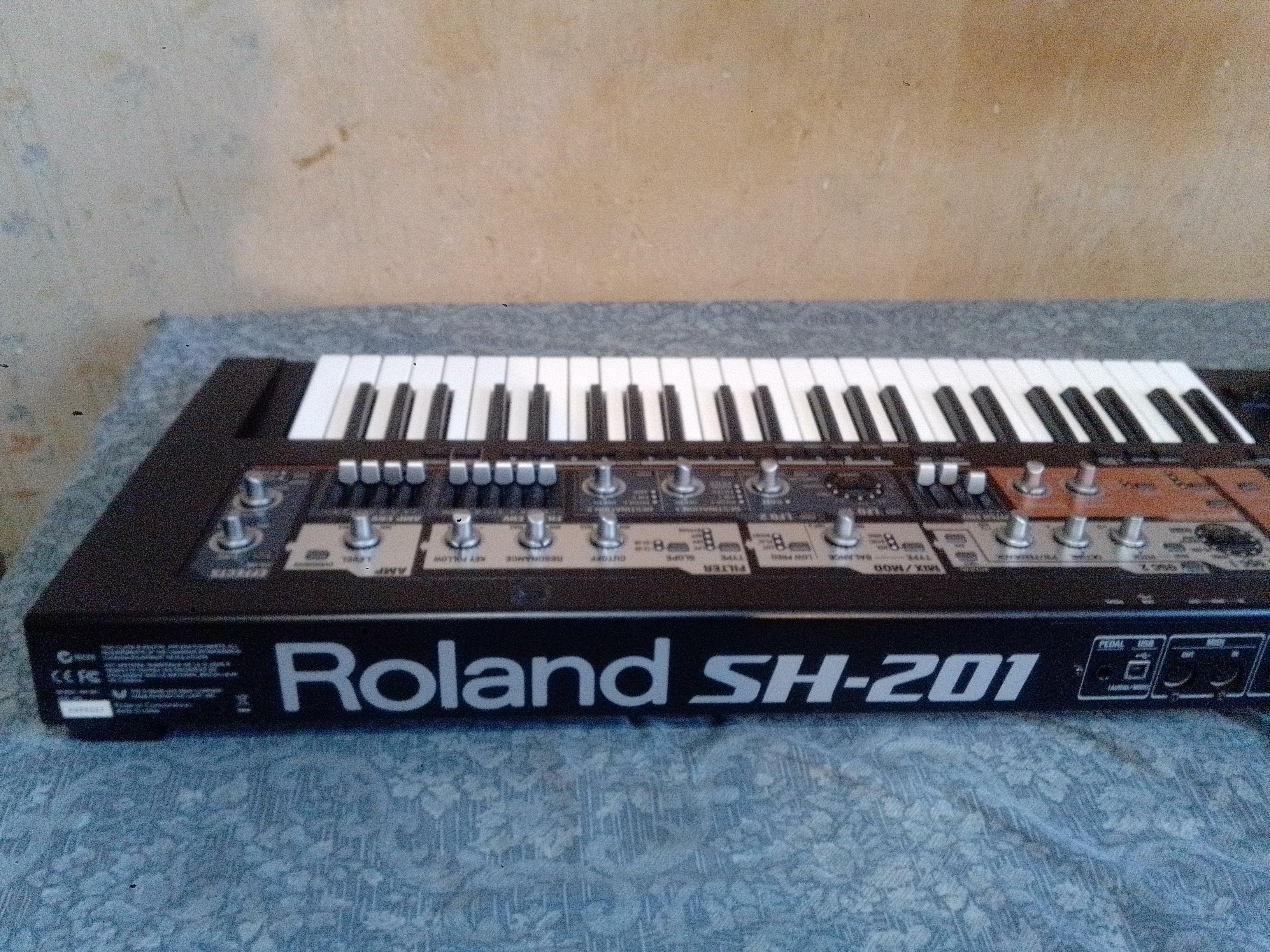 Roland SH-201 (94383)