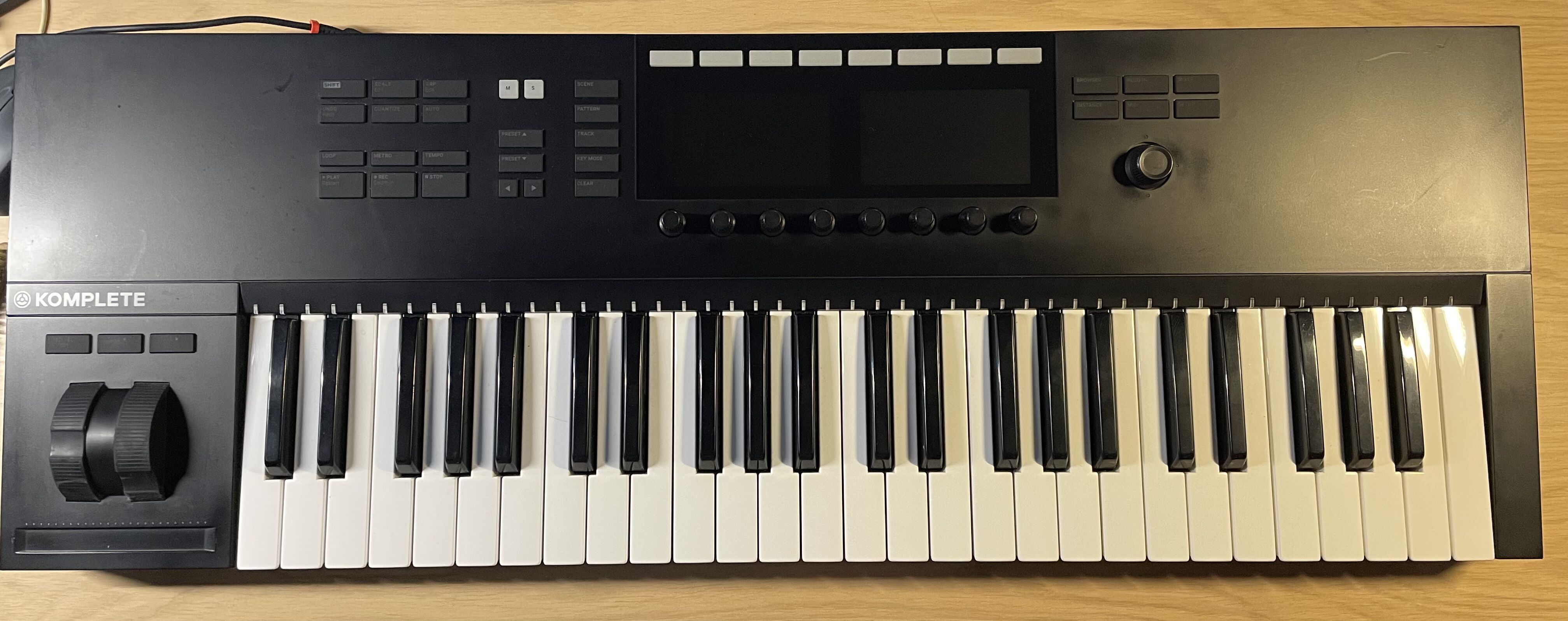 Je vends mon clavier Komplete Kontrol S49 MK2