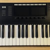 Je vends mon clavier Komplete Kontrol S49 MK2