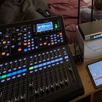 Console mixage numérique MIDAS M32R LIVE
