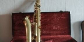 saxo alto yas 25