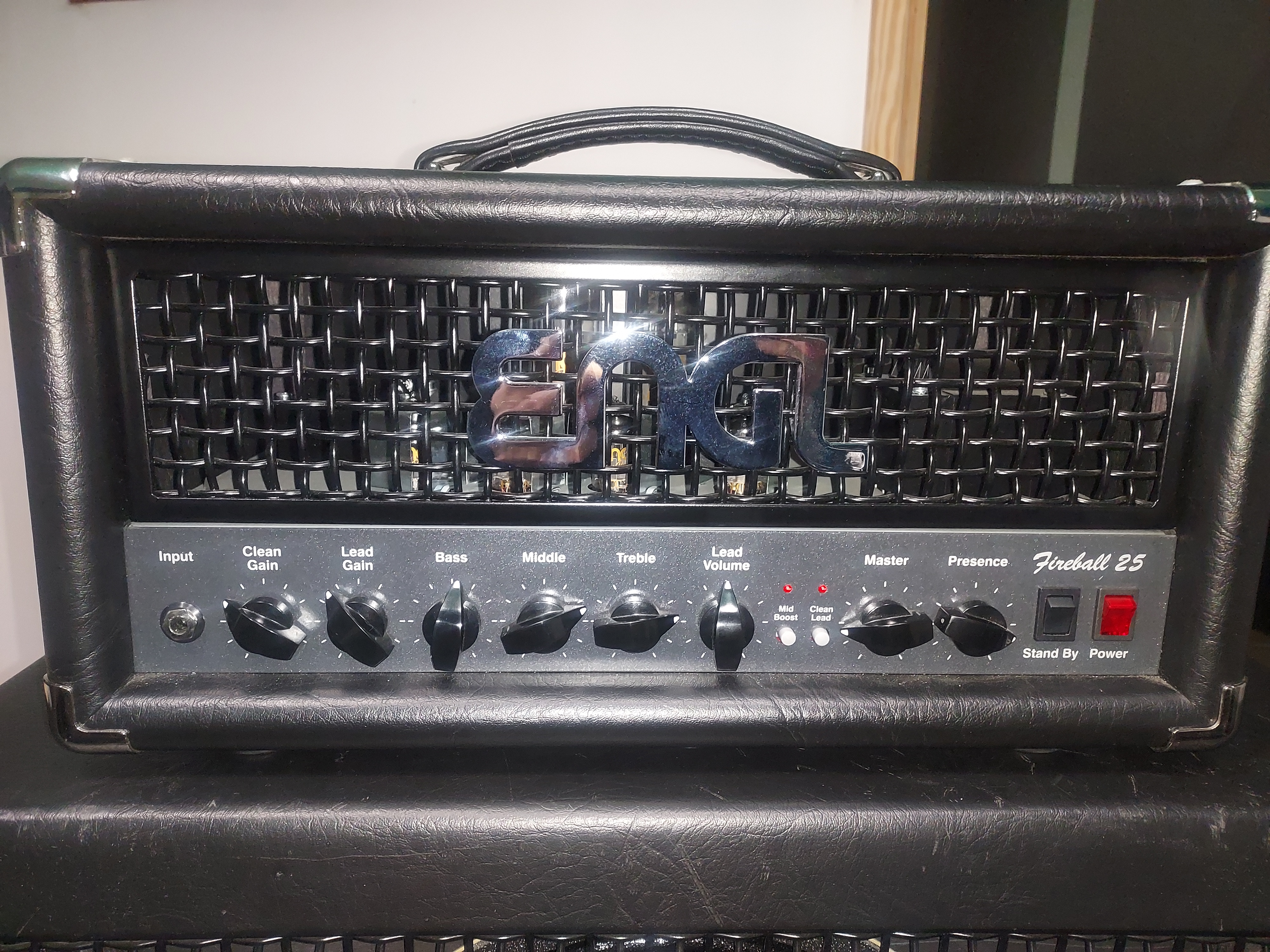 ENGL FIREBALL 25  avec cabinet 2X12 Engl E212VB Pro